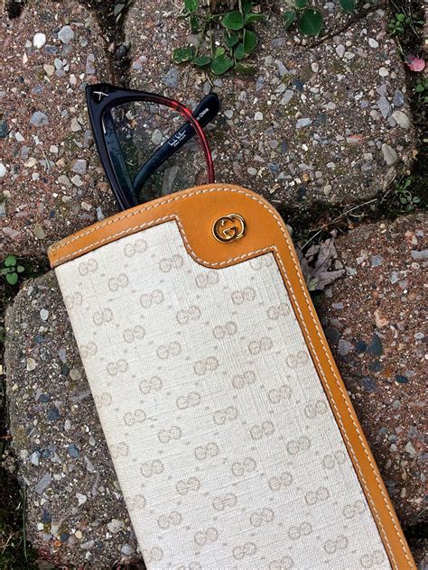 gucci hard sunglasses case|vintage gucci eyeglass case.